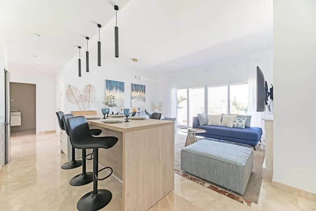 Luxury Apartment Paraiso Pueblo Estepona 0*,  Spain